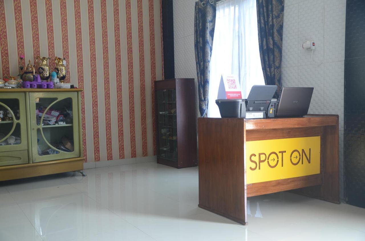 Hotel Spot On Oyo 1988 Seril Syariah Makassar